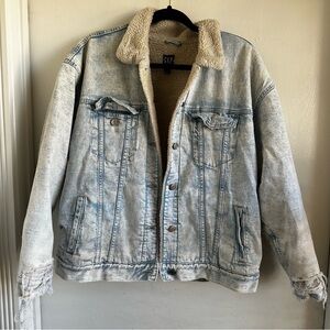 GAP Men's Thrashed Sherpa Lined Denim Grunge Street Wear Jacket Size M